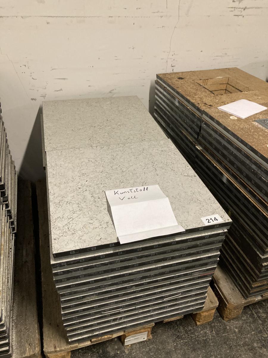 28 Stk. Fußbodenplatten- gitter aus Kunststoff je 60 x 60 x 4 cm- ca. 10m2